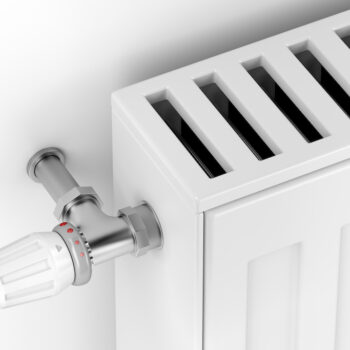 Heating radiator with thermostat valve Cand ai nevoie de service centrala termica in Cluj si ce include fiecare interventie